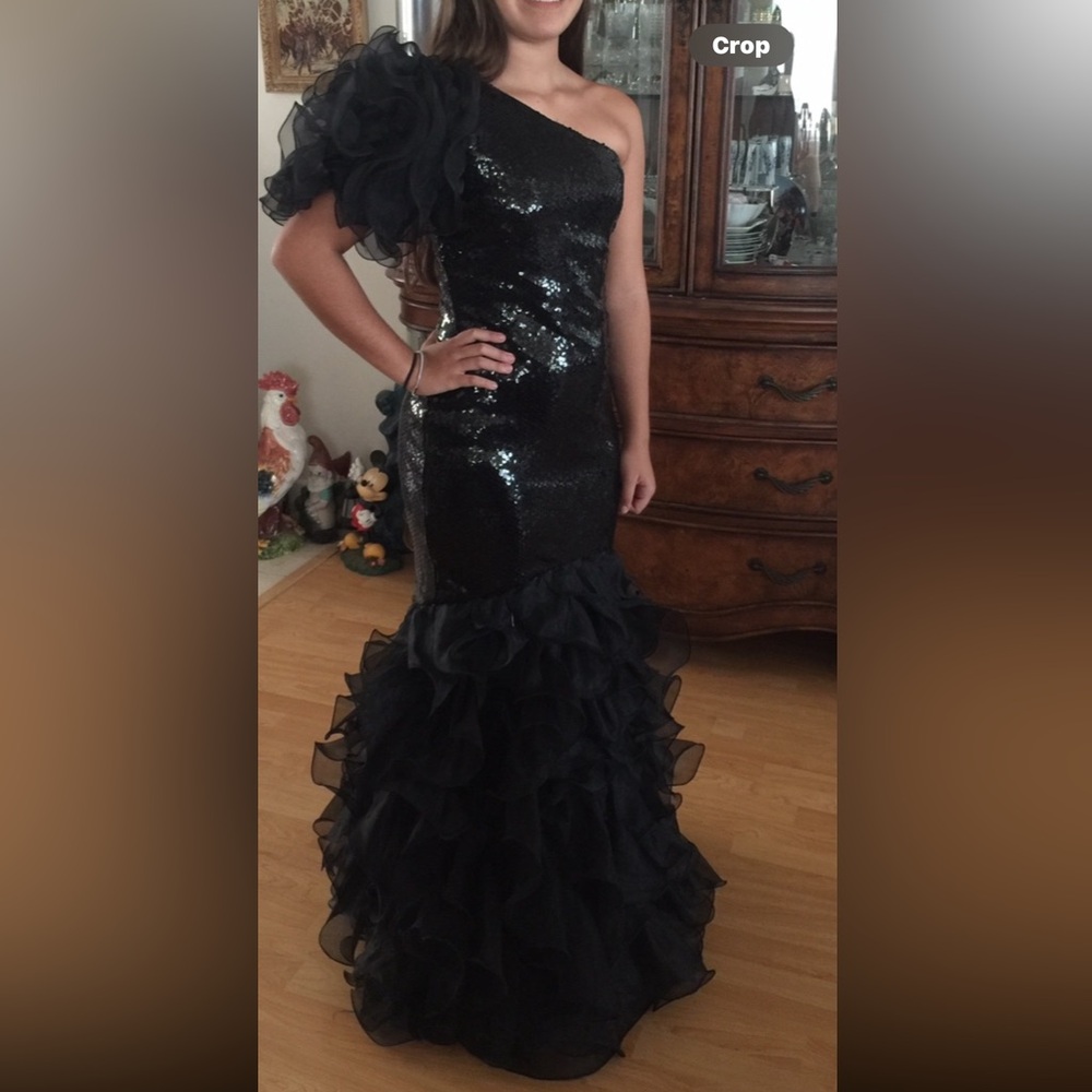 Glamorous One-Shoulder Black Sequin Dress